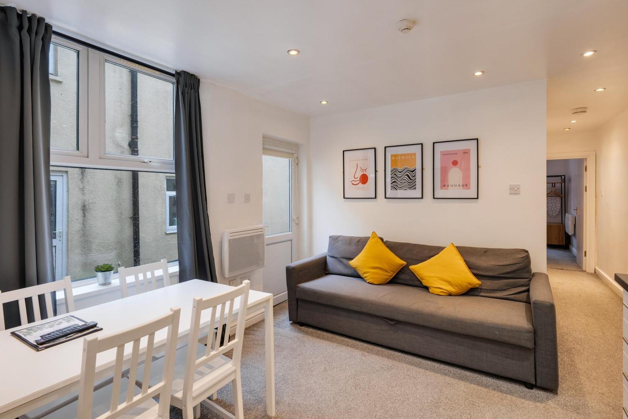 2 Bedroom Aprtmnt For Upto 6 Nr Centre, Uni &Parks Cardiff Buitenkant foto