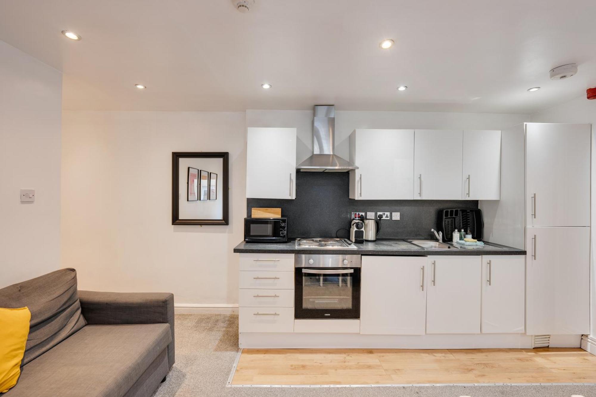 2 Bedroom Aprtmnt For Upto 6 Nr Centre, Uni &Parks Cardiff Buitenkant foto